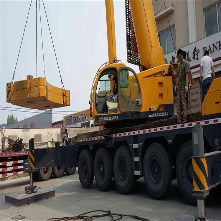 三沙当地吊车出租|机器吊装|75吨|工厂搬迁服务